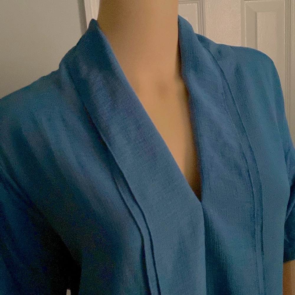Halston short sleeve blouse / top / minidress in teal blue.